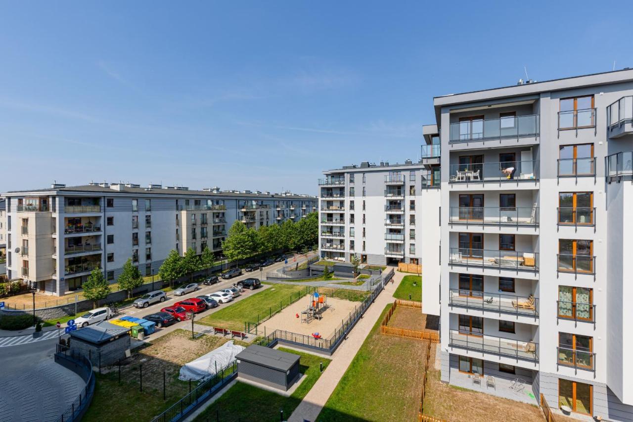 Ursus Sunny Studio For 4 Guests With Parking & Balcony By Noclegi Renters Warsaw Ngoại thất bức ảnh